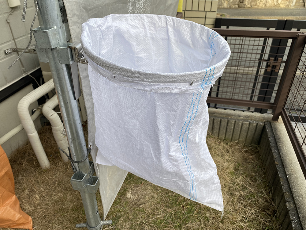 土嚢袋用ホルダー取り付け例３